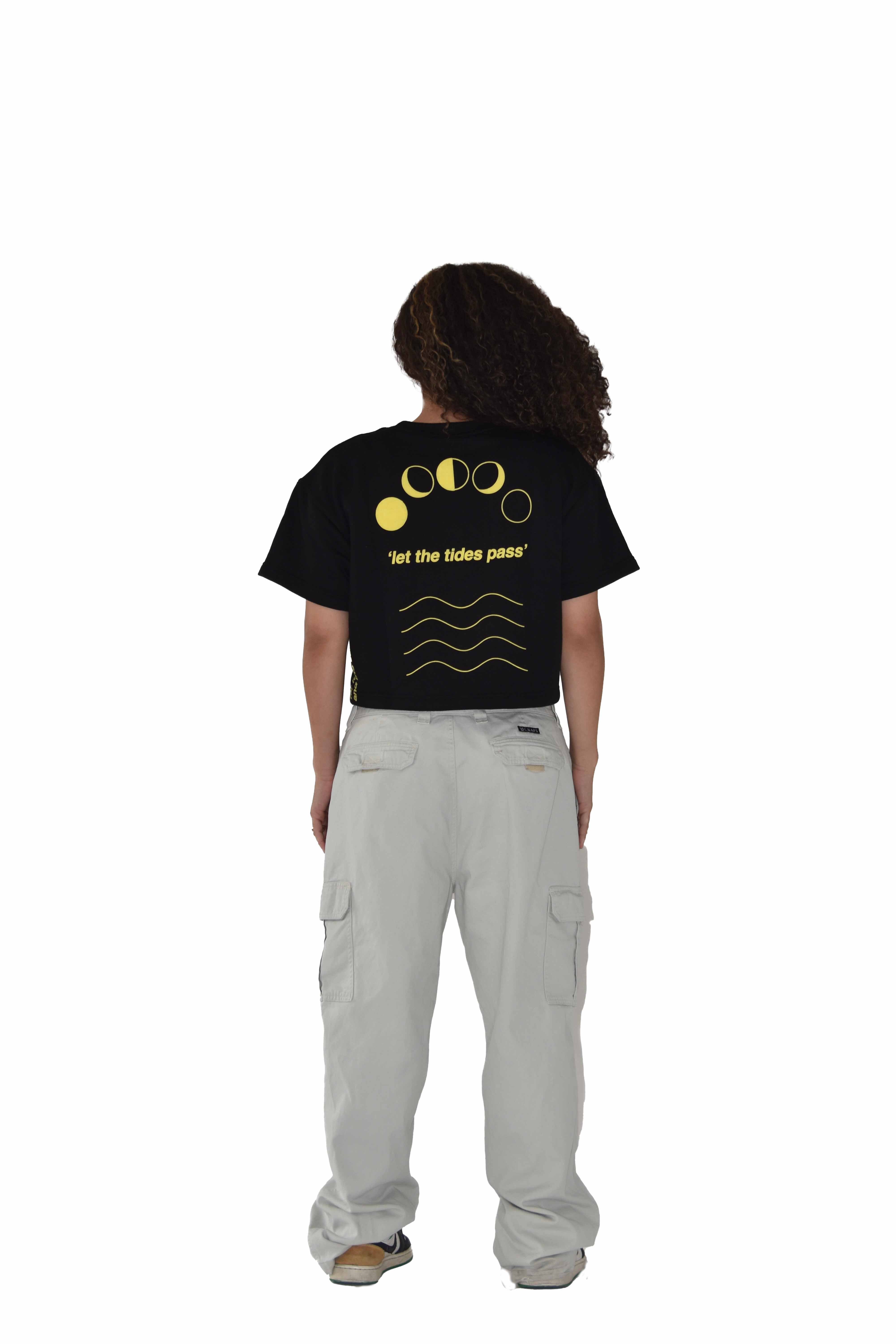 "NOOR" Cropped Tee