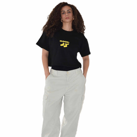 "NOOR" Cropped Tee